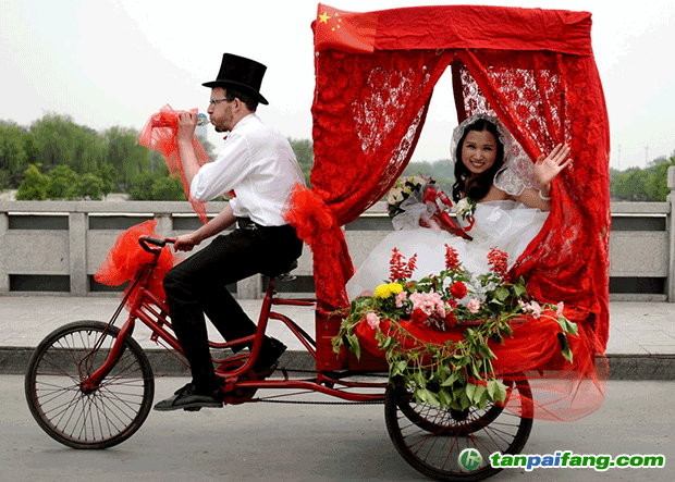 低碳婚礼，低碳婚车迎娶新娘