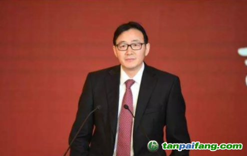  中国人民银行研究局局长徐忠中国如何引领绿色金融的未来