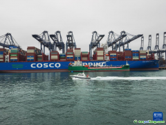 我国双燃料甲醇加注船在深圳港完成首单绿色甲醇加注